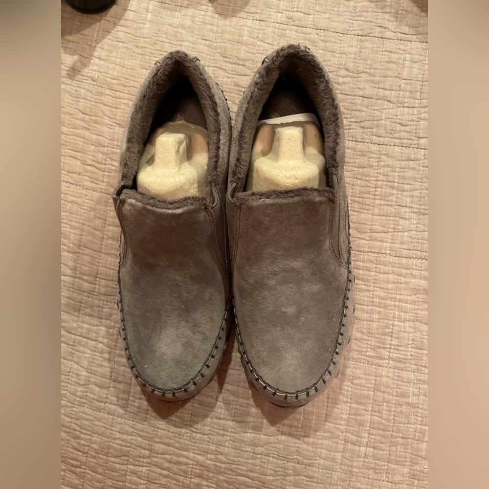 Skechers shoes